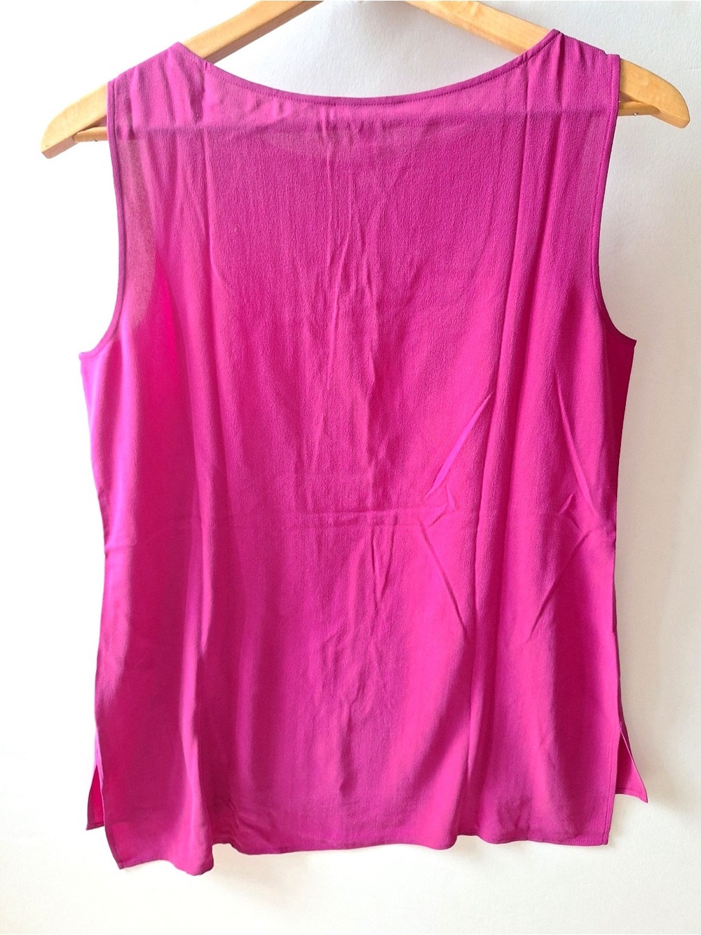 Eileen Fisher Silk Sleeveless Top Shell Bateau Neck Fuchsia Cerise - Picture 2 of 6